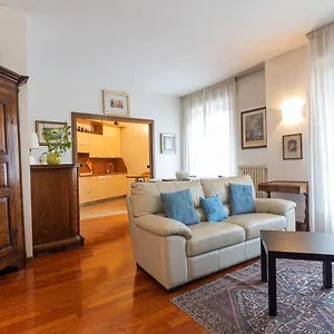 Appartamento Flower - Royal Welcome, Verona